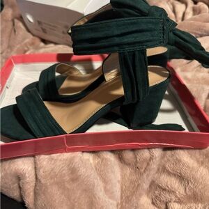 Green high heels tie closure aroundd ankle